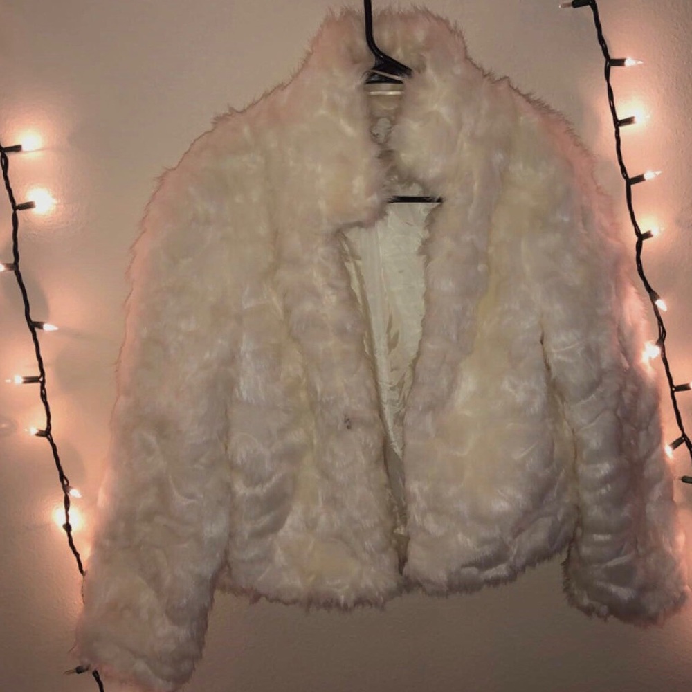 WHITE FAUX FUR COAT